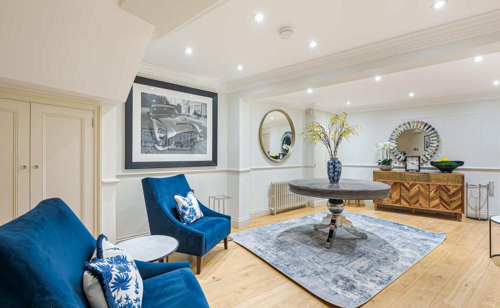Modern 3 Bedroom Luxury House With Garage In Central London Exterior foto